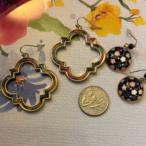 Gold and Black Women Jewelry Earrings Set